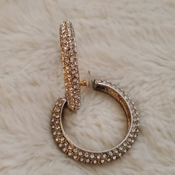 Vintage Cache Gold Rhinestone Earrings. - Picture 2 of 9